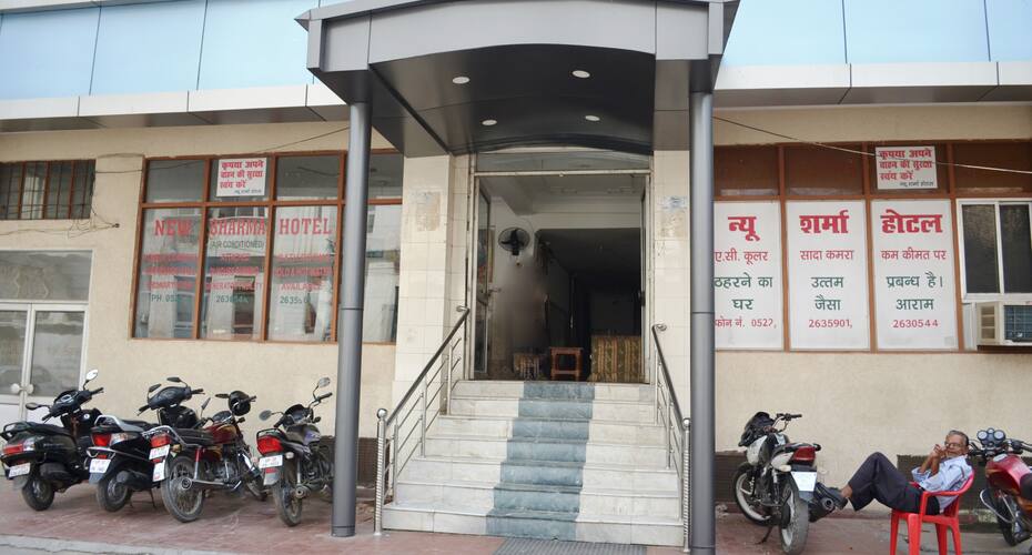 New Sharma Hotel, Lucknow 2